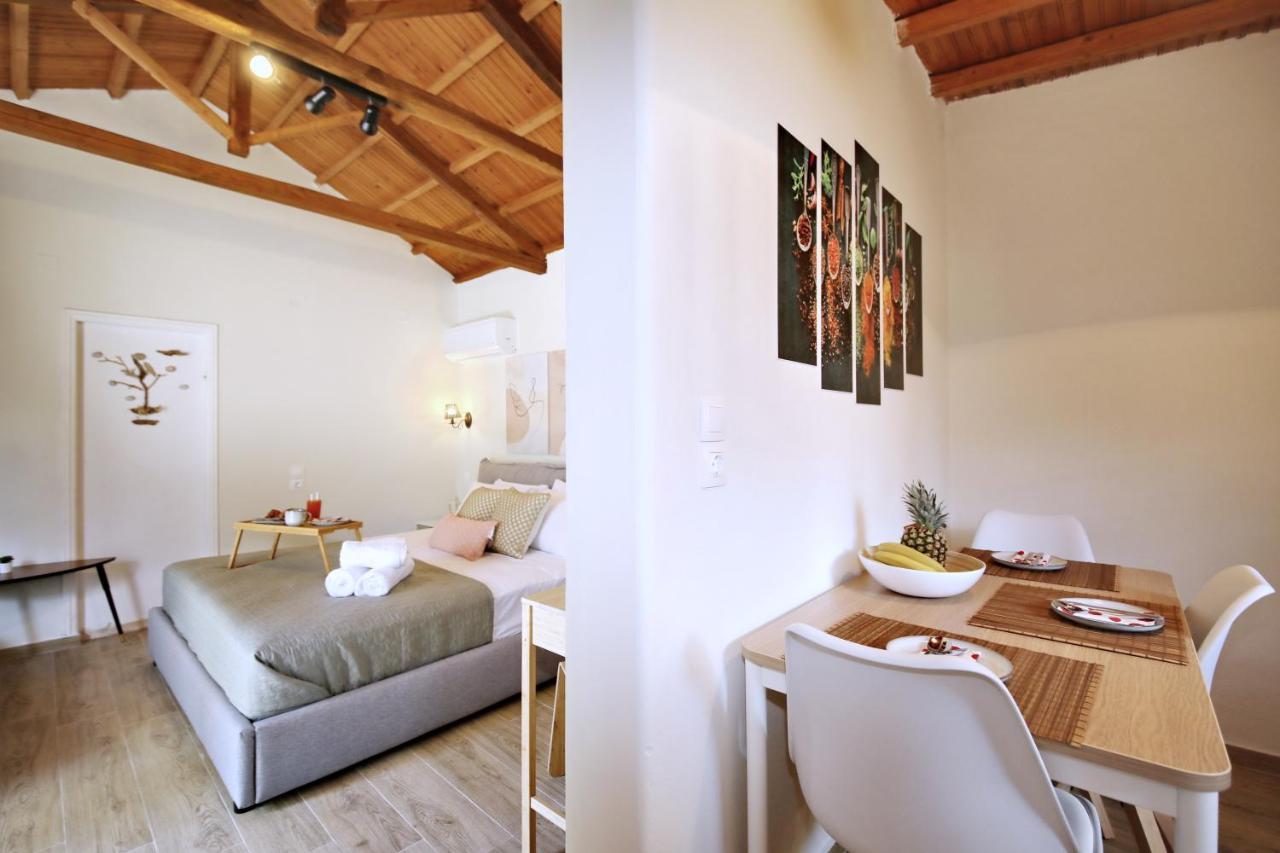 Dafnes Hotel Skopelos Town Exterior photo