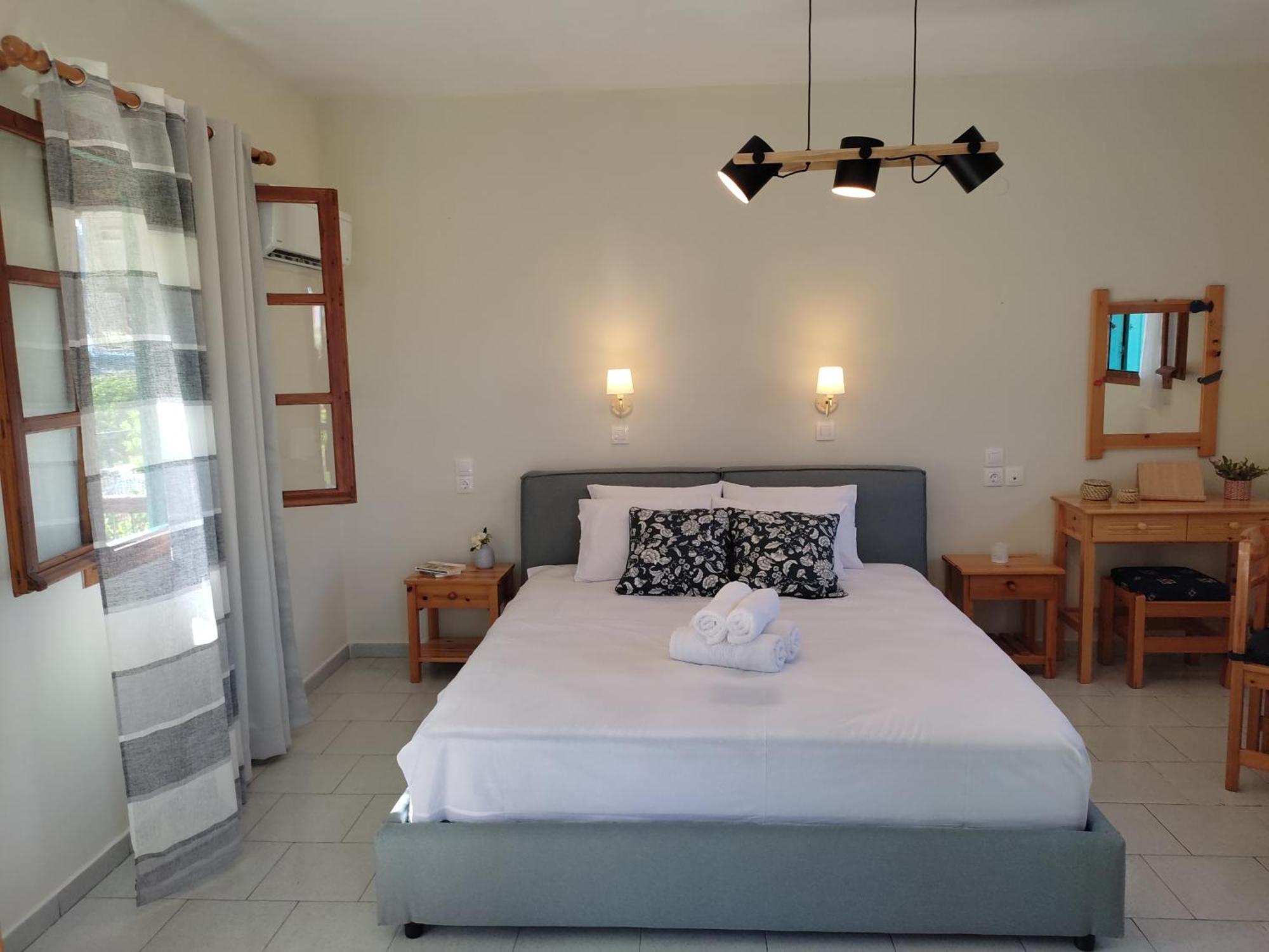 Dafnes Hotel Skopelos Town Room photo