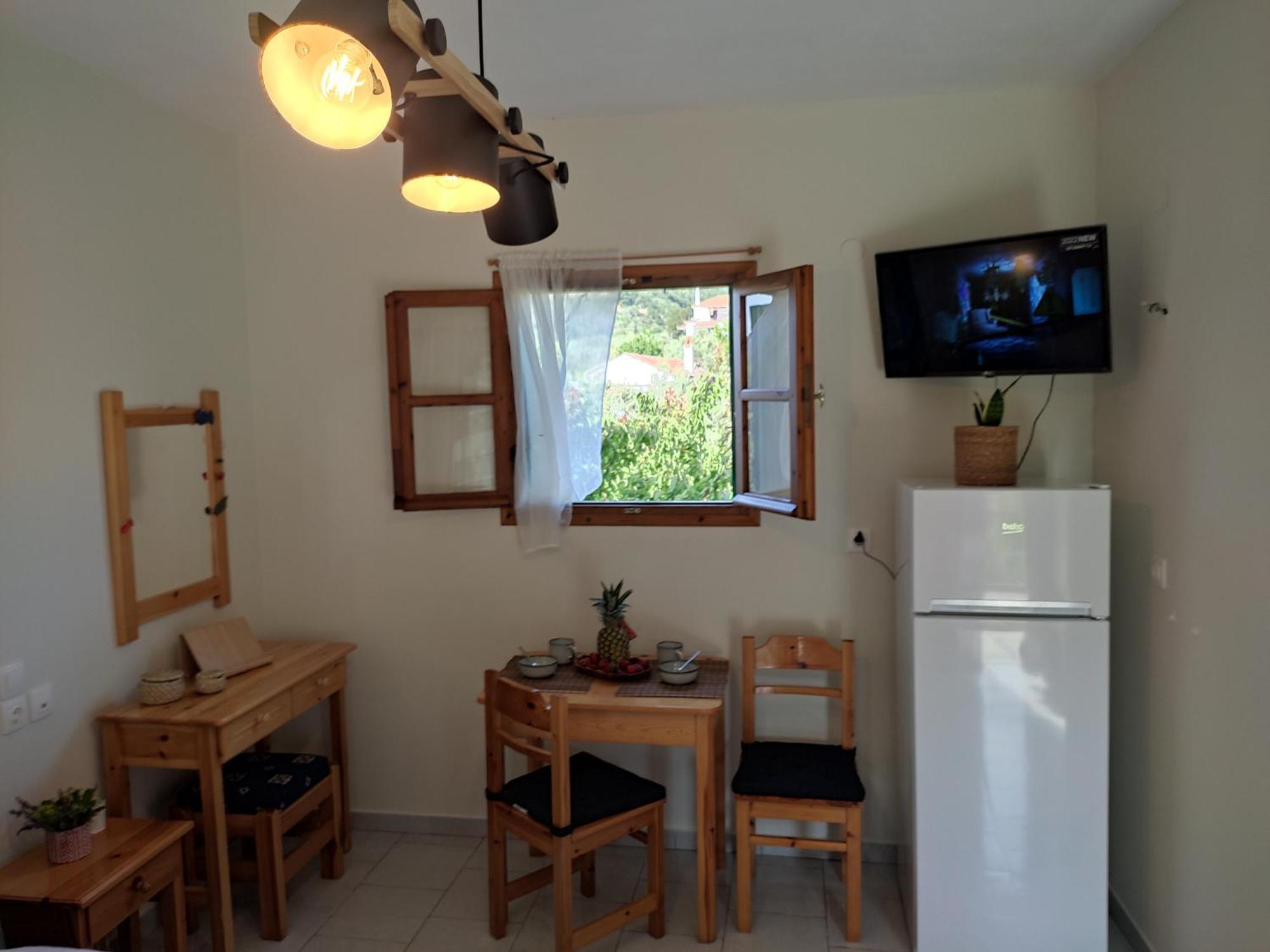 Dafnes Hotel Skopelos Town Exterior photo