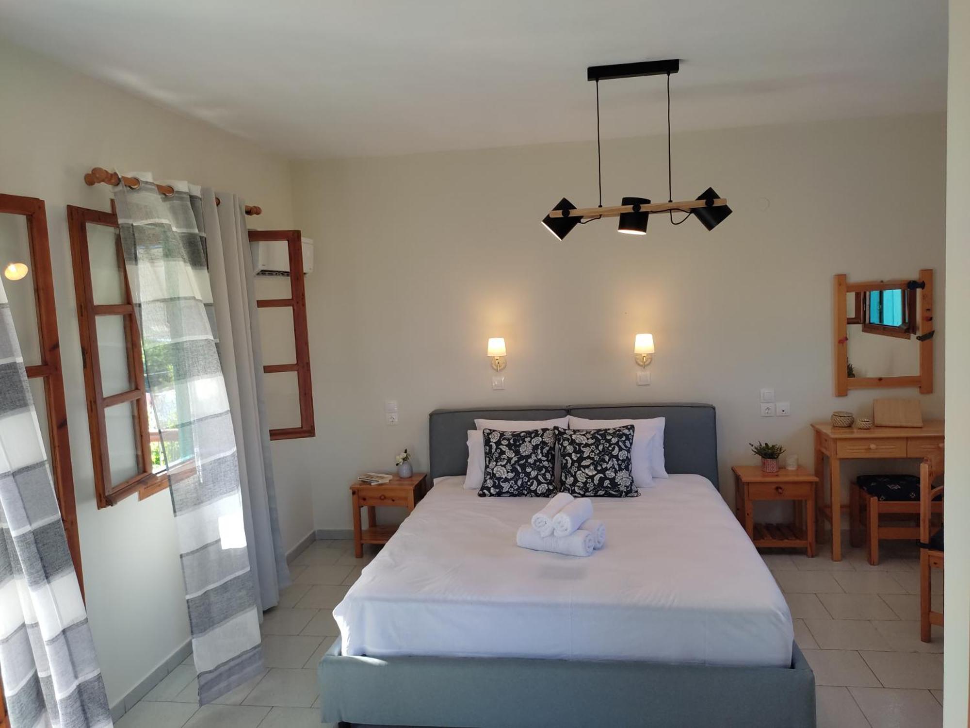 Dafnes Hotel Skopelos Town Room photo